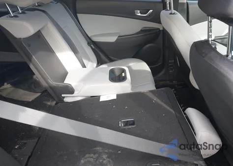 2022 Hyundai Kona Sel z USA, uszkodzony, nr VIN KM8K3CAB5NU856696